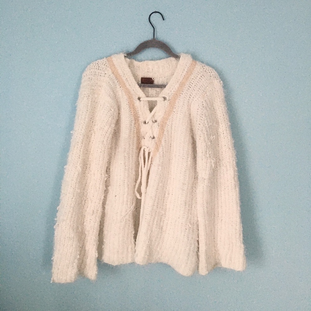 SUPER soft white sweater